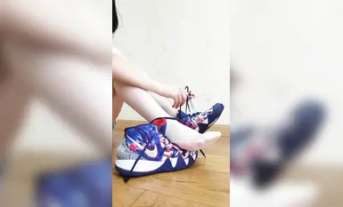 Model Kaki Pelajar Fotografi Yuming Berkaki Kaki Stokin Putih Koleksi Jade Foot Show (2)