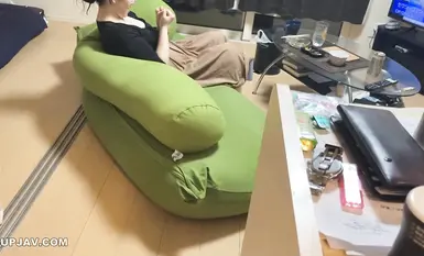 FC2-PPV-4593283 我把我儿子的女朋友借给我玩3P，最后他在我体内射精了(;∀;) 另外，我还附上了他前女友和一个按摩院的已婚妇女的中出视频。