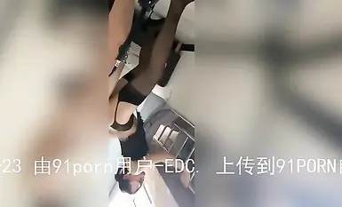 推特老牌泡良网黄「91VCR」「D先生和C小姐」付费视频，专约高质量长腿丝袜外围、良家、女模特① (34)