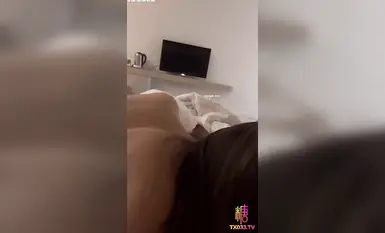 露臉反差小仙女『小屁大王』更新合集，可御可蘿完美露臉 被操得淫相畢露 每一下都插的好深 (1)