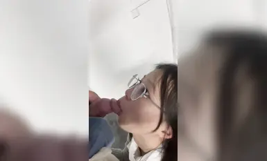 颜值嫩妹【采花小盗(caihuaxiaothief)】被主人圈养的小母狗,露出，圣水(4)