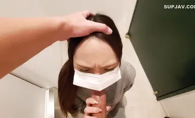 FC2-PPV-4597394 【素人個撮】【中出し】経営に行き詰まった女社長の口に肉棒を押し込む
