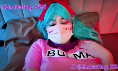 推特肥臀少妇母狗「小林的涩涩日常」「Linxiaoting」，可爱Coser约炮粉丝，没想到像小母狗一样被踩着头后入打桩