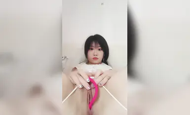 【曼曼】00後美艷小少婦_超漂亮扒穴自慰跳蛋狂震爽死了 (1)