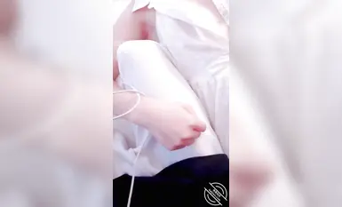 海角亂倫大神【意淫自己妹妹】跟妹妹閨蜜喝了點酒,打開她的心扉，操了她，嫩逼是真緊呀勾搭良家女