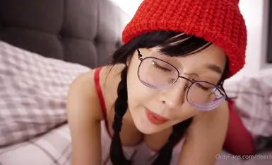 萬狼求檔OnlyFans斯文眼鏡反差小姐姐【deerlong】私拍合集,極品中的極品天生的肉便器,純情少女展現精湛口活兒口爆吞精 (16)
