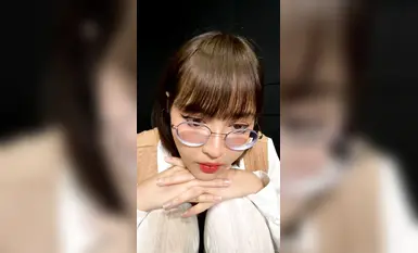 萬狼求檔OnlyFans斯文眼鏡反差小姐姐【deerlong】私拍合集,極品中的極品天生的肉便器,純情少女展現精湛口活兒口爆吞精 (18)