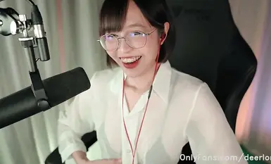 Wanlang asks for OnlyFans gentle glasses contrast girl [deerlong] private photo collection, the best of the best natural meat urinal, pure girl shows superb oral sex oral cum swallowing (23)