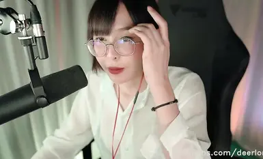 Wanlang asks for OnlyFans gentle glasses contrast girl [deerlong] private photo collection, the best of the best natural meat urinal, pure girl shows superb oral sex oral cum swallowing (23)