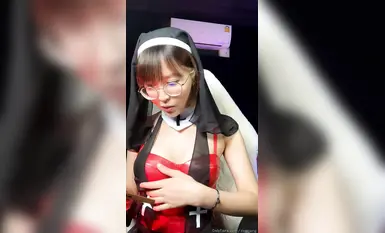 萬狼求檔OnlyFans斯文眼鏡反差小姐姐【deerlong】私拍合集,極品中的極品天生的肉便器,純情少女展現精湛口活兒口爆吞精 (7)