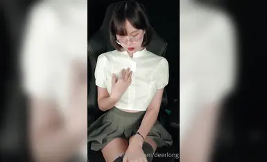 万狼求档OnlyFans斯文眼镜反差小姐姐【deerlong】私拍合集,极品中的极品天生的肉便器,纯情少女展现精湛口活儿口爆吞精(84)