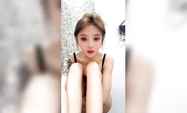 [07 Little Sister] Ang pinakamahusay na kapatid na babae na kakapasok lang sa dagat ay nagpakita ng kanyang mukha sa buong live na palabas, nakipag-ugnayan sa mga kaibigan ng lobo at perpektong lumandi, hinimas ang kanyang mga suso at nilalaro ang kanyang