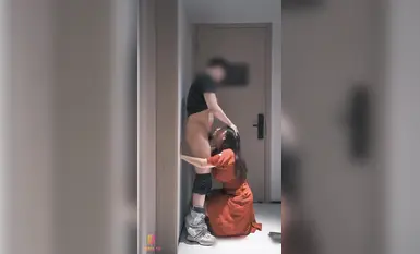 Chị gái giá trị cao [Veronica0804 Kitty] [Hiển thị mặt bú] Nữ chủ quyến rũ ngậm sâu và nuốt tinh dịch_Khách sạn cho cấp dưới bú