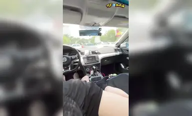 【淫趴户外露出反差母狗】车震