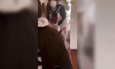 [Gadis M kontras atas] Kemasukan belakang pembantu rumah