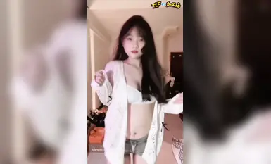 [High-value contrast TikTok sweet girl] TikTok style nude dance 2