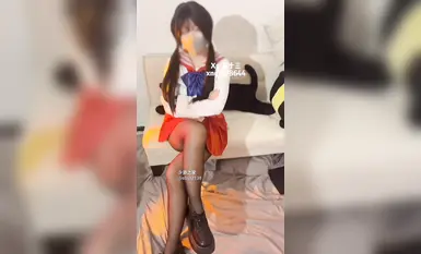 รูสีชมพูโลลิ COSER ซิงซิงและชีวิตประจำวันอันลามกของพ่อ "ซิงซื่อซาน" นักเรียนมัธยมปลาย JK สวัสดิการผ้าไหมสีดำ จี ผมหางม้าสองข้าง ออรัลเซ็กซ์ กลับเข้าไปในจิ๋มสีชมพูที่มีน้ำสีขาวไหลออกมา