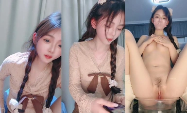 2025年3月最新，抖音网红女神下海【小馋猫】好美啊，绝对让你一眼爱上，真是个超级反差的极品尤物，嫩的很全脱(1)
