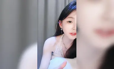 Mới nhất vào tháng 3 năm 2025, nữ thần Internet Douyin đi biển [Tiểu Miêu] xinh đẹp đến mức bạn chắc chắn sẽ yêu ngay từ cái nhìn đầu tiên, thực sự là một vẻ đẹp siêu tương phản, rất dịu dàng và hoàn toàn khỏa thân (2)