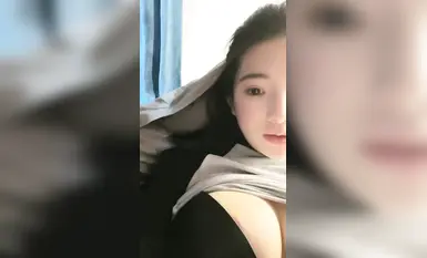 【真实露脸学生妹】土豪重金定制，高颜校花级美女【大二学妹】福利，教室课堂上露奶，宿舍露出自慰，绝品馒头逼(1)