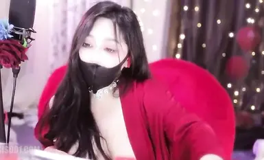 Stripchat "Don't touch me, it hurts~" Ang dreamy baby-faced big-breasted internet celebrity-faced female anchor "charming_nana21" ay sumasayaw ng mahinhin, at ang kanyang mga kasanayan sa pakikipaglandian ay puno ng high-end na pak