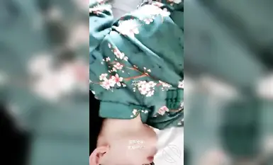 海角乱伦大神【shsjsjssnn】『与亲姐和漂亮表姐的疯狂乱伦』收费合集，穿上空姐制服尝试姐姐的后庭射在姐姐嘴里！ (2)