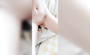 Seorang gadis setinggi sembilan kepala dengan badan yang sempurna sedang berhubung dengan penaja dan dilatih untuk melakukan hubungan seks. Dia cantik dan mempunyai tubuh yang tidak dapat dikalahkan. Dia adalah perempuan jalang kontras terkemuka yang meru