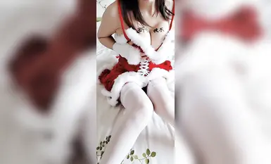 สาวสูงเก้าหัวที่มีหุ่นสมบูรณ์แบบกำลังคบหากับสปอนเซอร์และได้รับการฝึกให้มีเซ็กส์ เธอสวยและมีหุ่นที่ไม่มีใครเทียมทาน เธอคือสาวเจ้าเสน่ห์ชั้นยอดที่เป็นทั้งเทพธิดาของคนจนและหม้ออสุจิของคนรวย! ถัดไป (4)