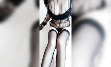 九頭身完美身材『小迷妹』約炮金主被調教啪啪長得好看身材無敵，窮人女神富人精盆 頂級反差婊！下 (5)