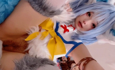 fansly娃娃脸萝莉【cocacla2002】高质量COSer 自摸吃鸡啪啪(3)