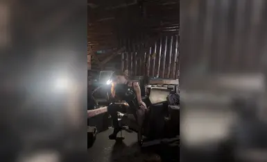 Seorang gadis muda dengan susuk tubuh yang hebat dan wajah yang cantik, pemotretan peribadi berskala besar, dengan payudara bulat dan punggung yang gagah, penuh godaan (2)