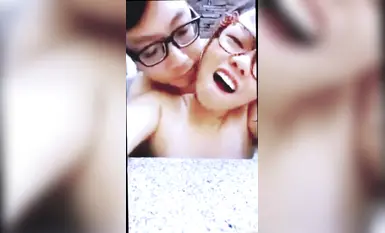 Mataray ka pero mahilig akong mag-shoot · Magtalik tayo sa swimming pool