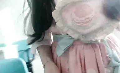 นักศึกษาหน้าอกใหญ่หน้าตาดีโชว์หน้า [Little Tank] ช่วยตัวเองในหอพัก เปิดเผยร่างกายกลางแจ้ง ดื่มปัสสาวะ และโทรหาพ่อ! เด็กนักเรียนสาวสวยคนนี้แตกต่างอย่างสุดขั้วในส่วนตัว เธอเป็นผู้หญิงอวดดีและติดเซ็กส์ (2)