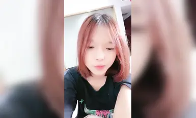 高颜值粉穴，阴毛稀疏年轻漂亮的反差女大，被无套爆操，叫声淫荡(2)
