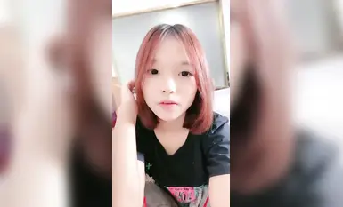高颜值粉穴，阴毛稀疏年轻漂亮的反差女大，被无套爆操，叫声淫荡(2)