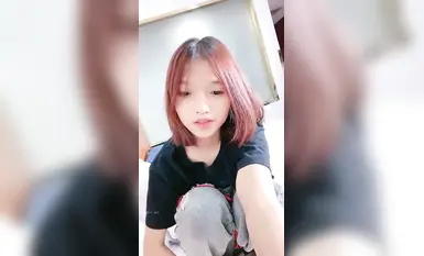 高顏值粉穴，陰毛稀疏年輕漂亮的反差女大，被無套爆操，叫聲淫盪 (5)