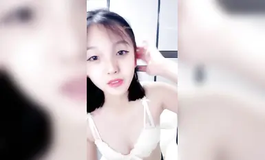 新人主播  超級粉嫩的校花級主播源源 舌釘口交 剛下海就跪在馬桶上被操，道具調教，胸推，舌釘小嘴性感口交，各種姿勢爆操 (1)