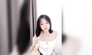 Neo mới siêu hồng trường học vẻ đẹp neo Yuanyuan lưỡi stud blowjob vừa vào biển và quỳ trên bồn cầu để bị địt, đào tạo đạo cụ, đẩy ngực, lưỡi stud miệng nhỏ sexy blowjob, nhiều tư thế bùng nổ (20)