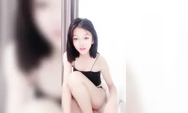 新人主播超级粉嫩的校花级主播源源舌钉口交刚下海就跪在马桶上被操，道具调教，胸推，舌钉小嘴性感口交，各种姿势爆操(55)