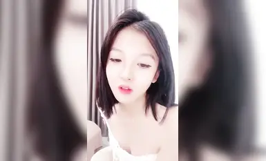 New anchor super pink school beauty anchor Yuanyuan tongue piercing blowjob baru sahaja masuk ke laut dan melutut di atas tandas untuk disetubuhi, props training, breast push, tongue piercing small mouth seksi blowjob, pelbagai postur letupan (78)